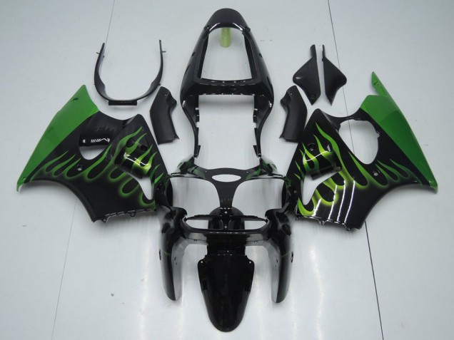 Carénage Moto Kawasaki ZX6R 2000-2002 - Noir avec Vert Flamme Carénage Moto Kawasaki ZX6R 2000-2002 - Noir avec Vert Flamme